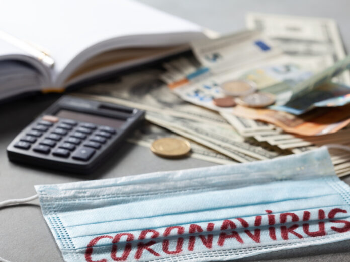 Eine Corona-Prämie von bis zu 1.500 Euro ist unter bestimmten Bedingungen steuerfrei – nun bis zum 31. März 2022. (Foto: juliasudnitskaya - stock.adobe.com)