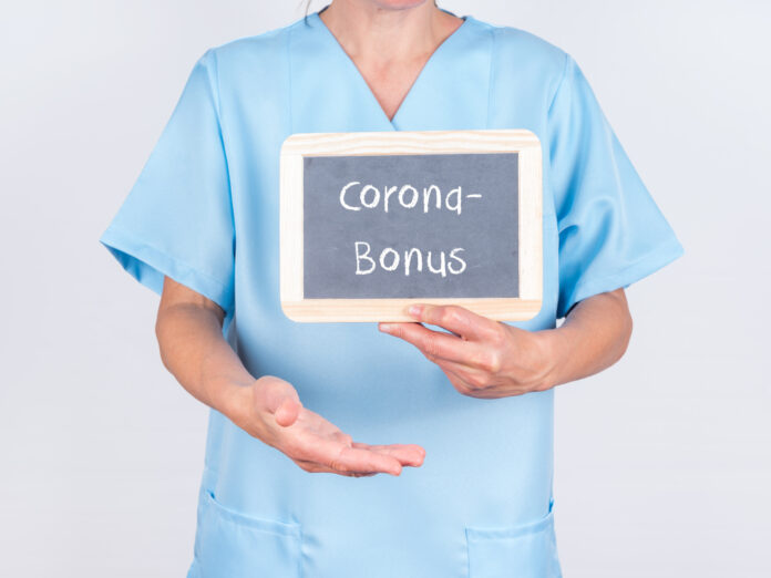 Finanzielle Anerkennung: Bund und Länder haben sich auf einen Bonus für Pflegekräfte geeinigt. (Foto: HNFOTO-stock.adobe.com)
