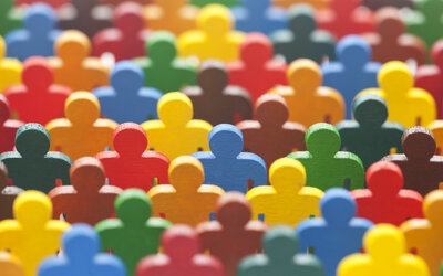 Arbeitnehmer bewerben sich lieber bei Unternehmen, die für Vielfalt stehen. Foto: © Jakub Krechowicz/AdobeStock