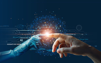 Menschliche und Roboterhand berühren sich