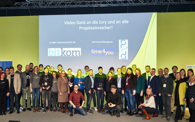 Gruppenfoto der Sieger anlässlich der Preisverleihung des Delina 2020. Foto: Learntec
