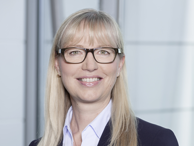 Sabine Schmittroth zieht in den Vorstand der Commerzbank ein und übernimmt das Personalressort.