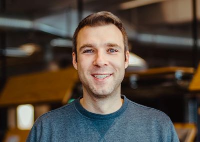 Tobias Krüger von der Otto Group spricht sich für möglichst viele Freiheiten der Mitarbeitenden aus. (Foto: Otto Group)