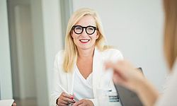 Victoria Wagner, Gründerin und CEO der Diversitätsinitiative Beyond Gender Agenda, betont den Zusammenhang zwischen Vielfalt und wirtschaftlichem Erfolg. (Foto: Anne Wirtz)