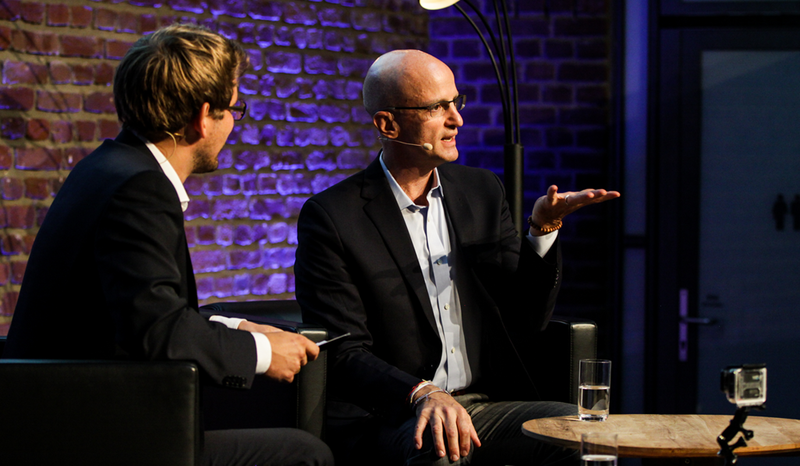 Szenische Aufnahme Gespräch Cliff Lehnen und John Stepper