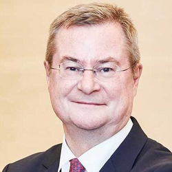 Joachim Schlotfeldt ist neuer CPO und Arbeitsdirektor bei Hapag-Lloyd.