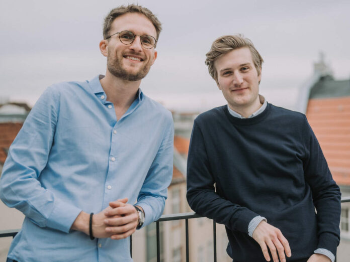 Freuen sich über eine erfolgreiche Finanzierungsrunde: Fabian Niedballa und Hendrik Schriefer, Gründer von Sharpist. (Foto: Sharpist)