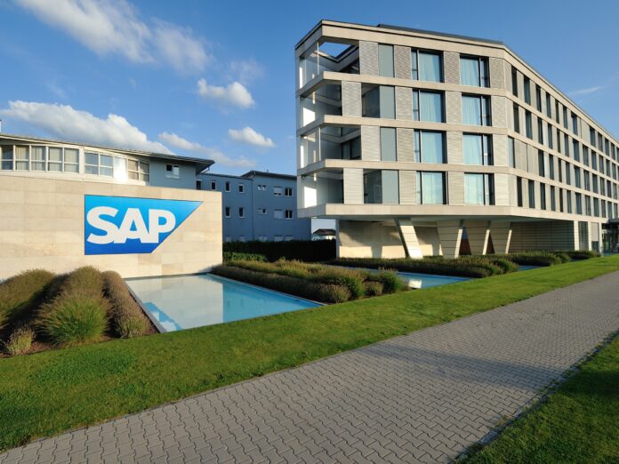 Bei einer Inflationsrate von 3,1 Prozent verspricht der Softwarekonzern SAP seinen Mitarbeitenden lediglich eine Gehaltserhöhung von 2,7 Prozent. Foto: SAP