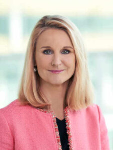 Dr. Ariane Reinhart kümmert sich im Continental-Vorstand um die Themen Human Relations und Sustainability und ist Arbeitsdirektorin. (Foto: Continental)