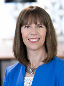 Renate Wagner ist im Vorstand der Allianz zuständig für die Ressorts Human Resources, Legal, Compliance sowie Mergers & Acquisitions. (Foto: Allianz)