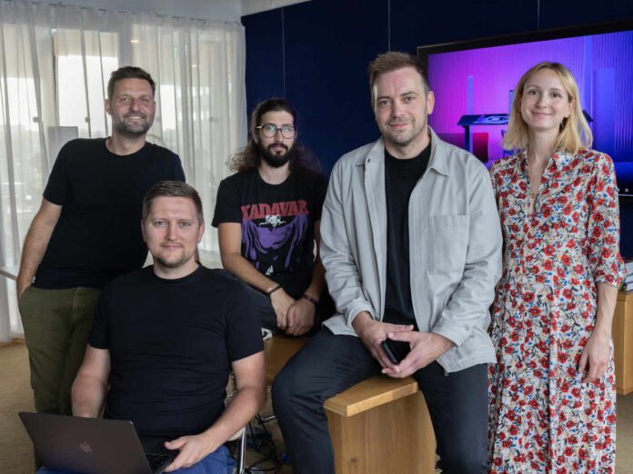 Gehören zum Team von Ordio (von links nach rechts): Felix Knörzer, Gregor Pilz, Alexander Pfaff, David Keuenhof und Hannah Bednorz. (Foto: Ordio)