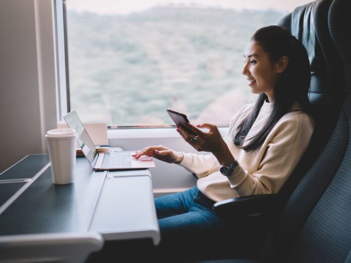 Wie wirkt sich das mobile Arbeiten auf die Produktivität aus? (Foto: BullRun - stock.adobe.com)