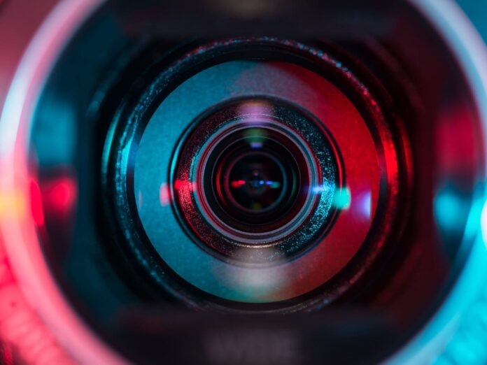 Das Bundesarbeitsgericht hat entschieden, dass Material aus einer Videoüberwachung trotz Datenschutzbedenken in einem Kündigungsschutzprozess verwendet werden darf. (Foto: Denniro -stock.adobe.com)