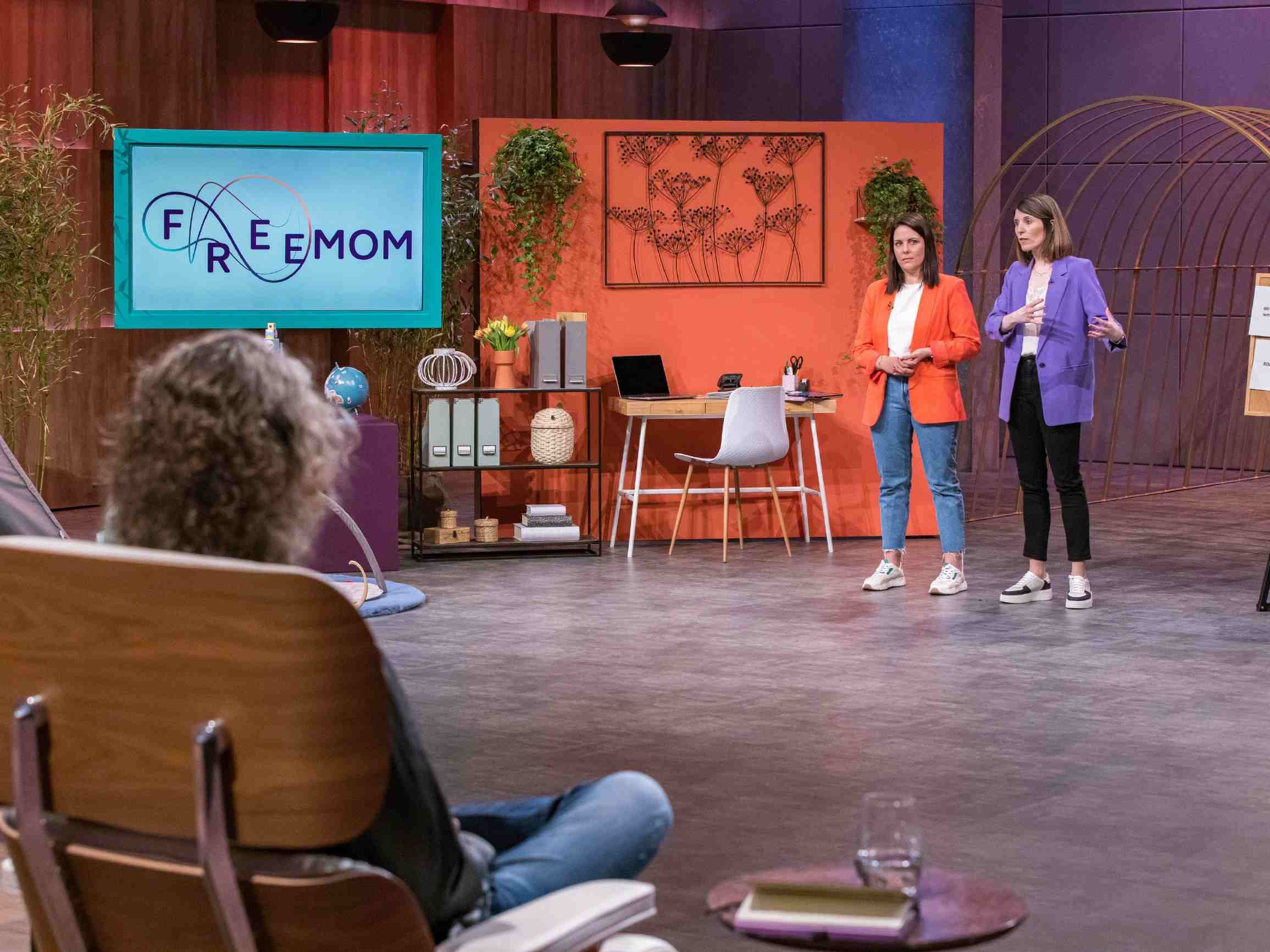 Heute Abend pitchen Anika und Lena ihre Idee zu FreeMOM in der TV-Show "Die Höhle der Löwen". (Foto: RTL/Bernd-Michael Maurer)