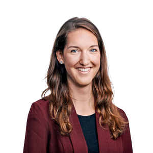 Lena Onderka ist redaktionell verantwortlich für den Bereich Employee Experience & Retention – wozu zum Beispiel auch die Themen BGM und Mitarbeiterbefragung gehören. Auch das Thema Diversity betreut sie. Zudem ist sie redaktionelle Ansprechpartnerin für den Deutschen Human Resources Summit und das HR Forum Banking. Foto: FAZ BM