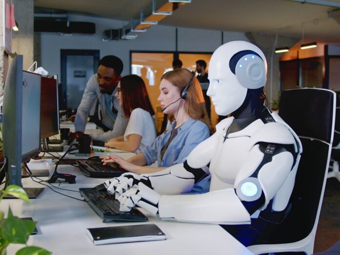 KI treibt die Digitalisierung weiter an. In Zukunft könnte generative KI sogar androiden Kolleginenn und Kollegen führen. Foto: stock.adobe.com_ihorvsn