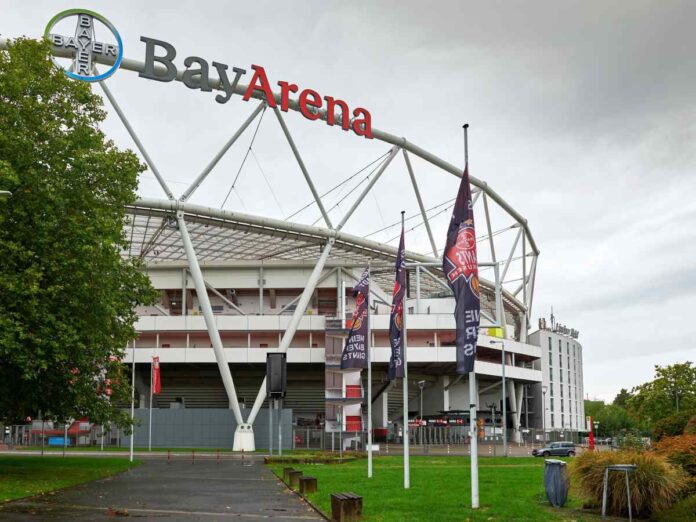 Wohl kaum irgendwo sonst ist die Verbindung zwischen Fußballclub und Unternehmen so eng wie bei Bayer Leverkusen. (Foto: yorgen67 - stock.adobe.com)