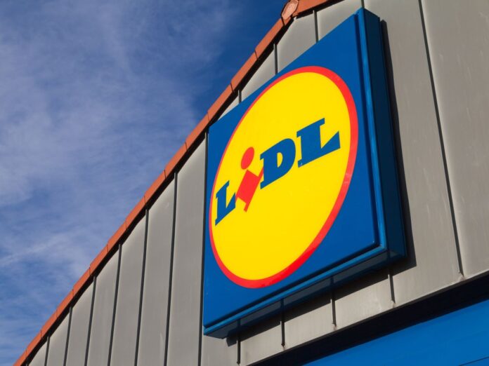 Nach dreieinhalb Jahren ist Schluss: André Becker verlässt Lidl International. (Foto: stock.adobe.com_filmbildfabrik)