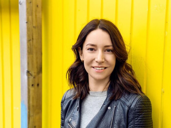 Kerstin Michels ist Co-Founderin von voiio, einer Plattform zur individuellen Unterstützung von Mitarbeitenden in allen Lebenslagen. Dort ist sie unter anderem verantwortlich für den People- und Culture-Bereich. (Foto: voiio)