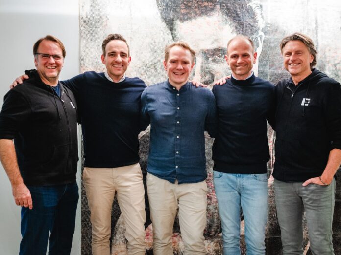 Foto v.l.n.r.: Christian Hansmann (CFO von Embrace), Stephan Hansen (Mitgründer Vocanto), Felix von Zittwitz (CEO bei Ausbildung.de & Vice President Verticals bei Embrace), Johannes Schulte (Mitgründer Vocanto), Gero Hesse (CEO von Embrace)