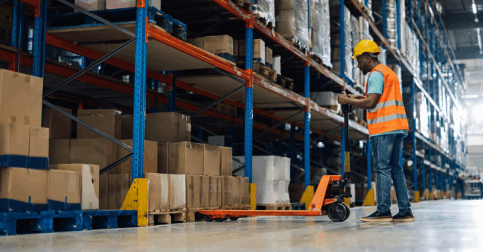 Zahlen des IAB zeigen: Ohne ausländische Fachkräfte wären Effekte des Fachkräftemangels und des demografischen Wandels noch stärker gewesen als ohnehin schon. Foto: stock.adobe.com_Zamrznuti tonovi