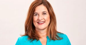 Miriam Schöpp ist Senior Referentin für Berufliche Bildung am KOFA und Autorin der Kolumne „Wie Ausbildung gelingt” (Foto: Julia Haack/KOFA).