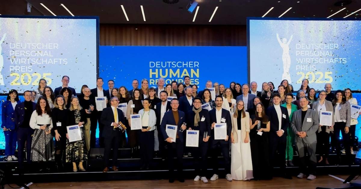 Die Gewinner und Gewinnerinnen des Deutschen Personalwirtschaftspreises 2025. Foto: Dirk Beichert