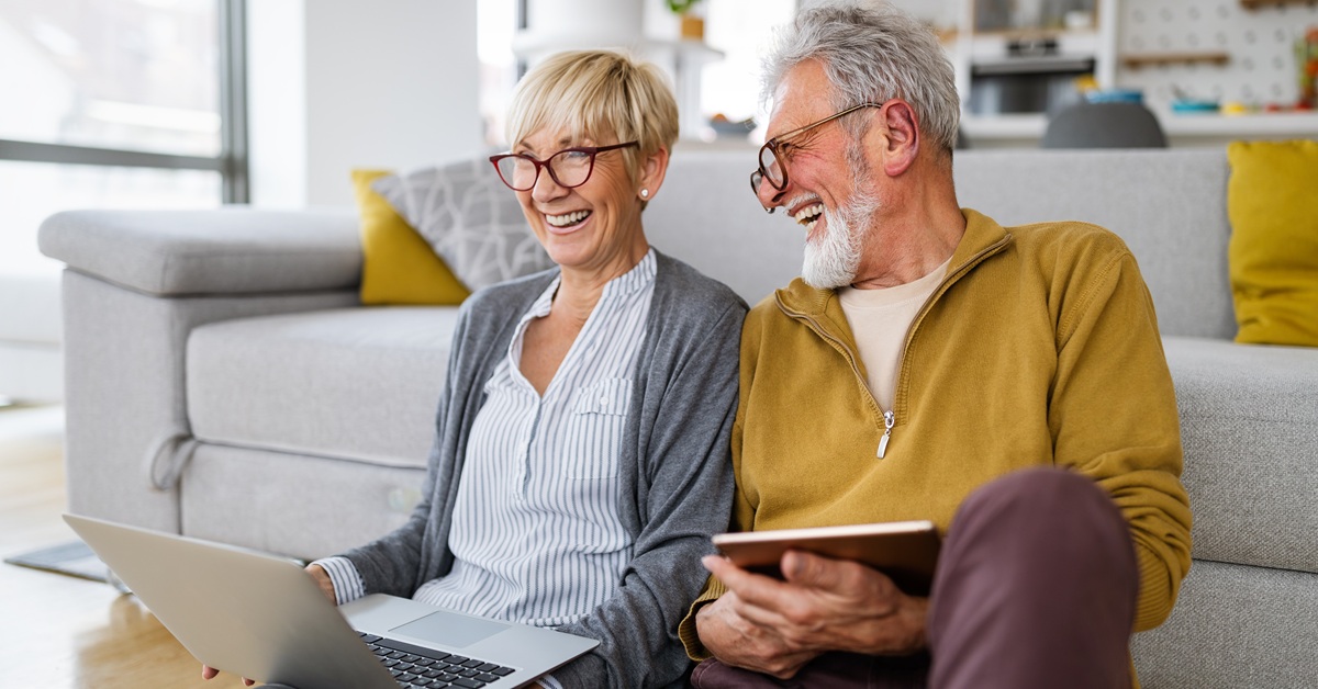 Die Rente ist für viele ein großes Thema (Foto: NDABCREATIVITY - stcok.adobe.com).