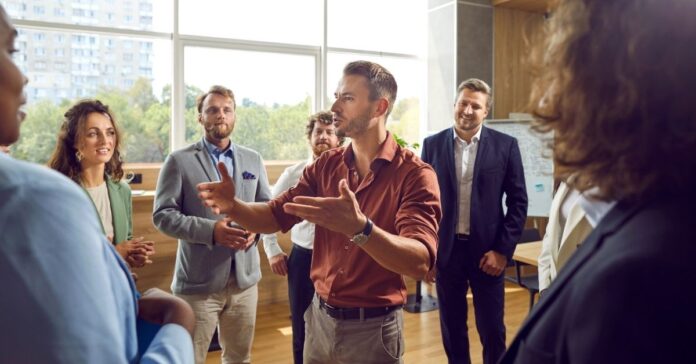 MBA-Programme sollten Führungskräfte darauf vorbereiten, unter unsicheren Bedingungen Entscheidungen zu treffen. Foto: stock.adobe.com_Studio Romantic