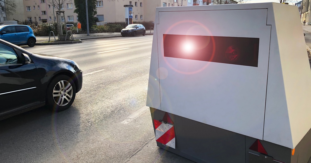 Flashed in the company car: What HR needs to know about fines, warnings and termination Flashed in the company car: What HR needs to know about fines, warnings and termination