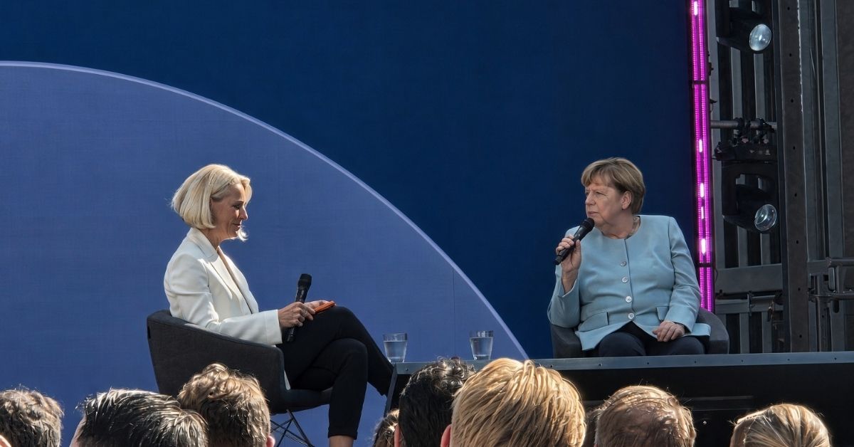 Die "Digital X"-Messe in Köln, veranstaltet von der Telekom, bot eine Plattform für prominente Redner, die über die Chancen und Risiken der KI diskutierten. Foto: Sven Frost